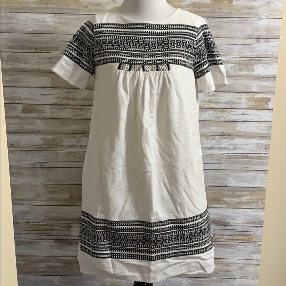 Madewell embroidered dress with pockets